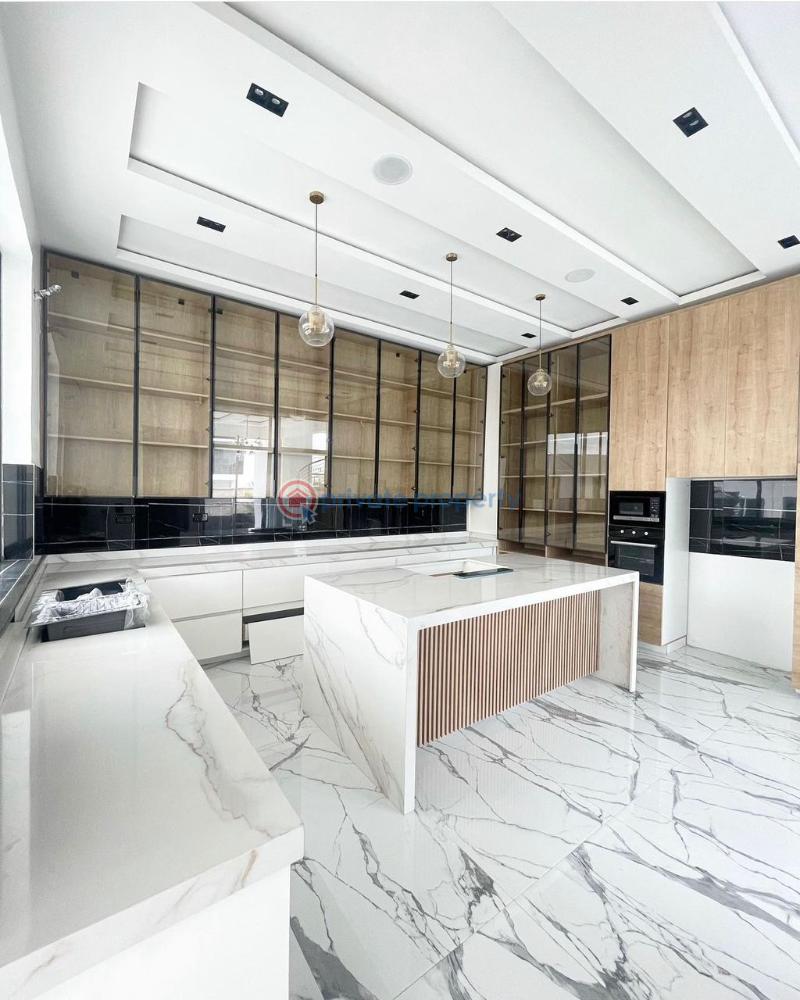 Fantastic 6 bedrooms detached duplex with swimming pool and bq - 0 6 bedroom Duplex For Sale Pinnock Beach Estate Osapa Lekki Lagos - 0