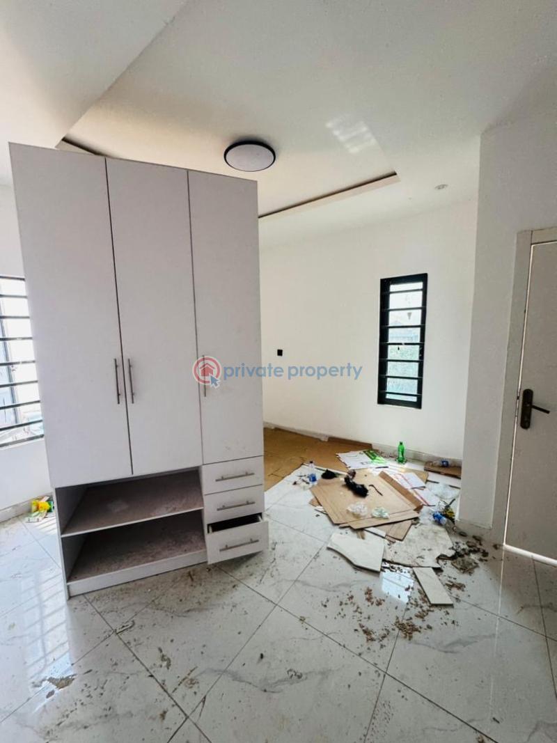 4 bedroom Semi detached Duplex For Sale Ogudu GRA Lagos - 12