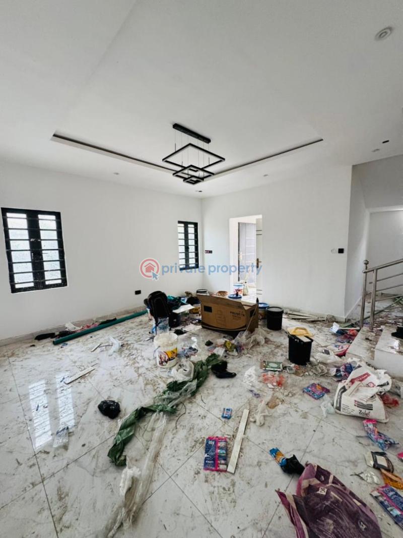 4 bedroom Semi detached Duplex For Sale Ogudu GRA Lagos - 11