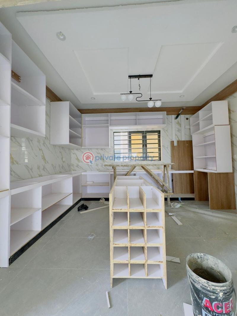 4 bedroom Semi detached Duplex For Sale Ogudu GRA Lagos - 9
