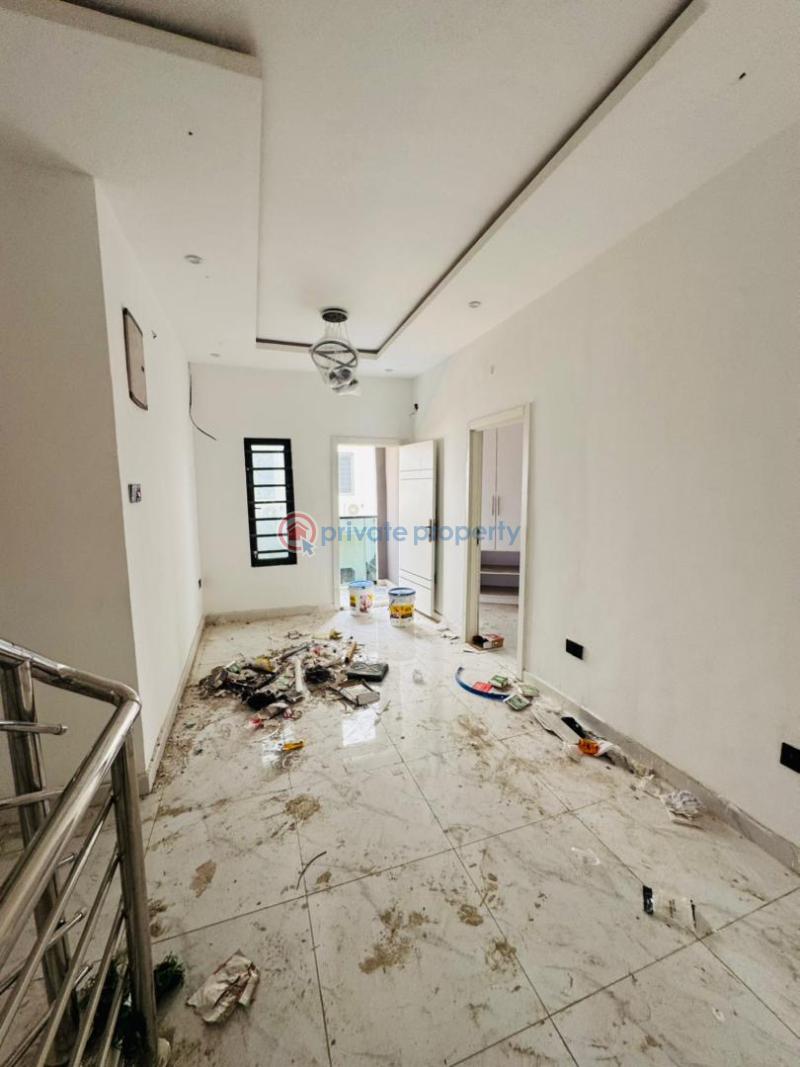 4 bedroom Semi detached Duplex For Sale Ogudu GRA Lagos - 5