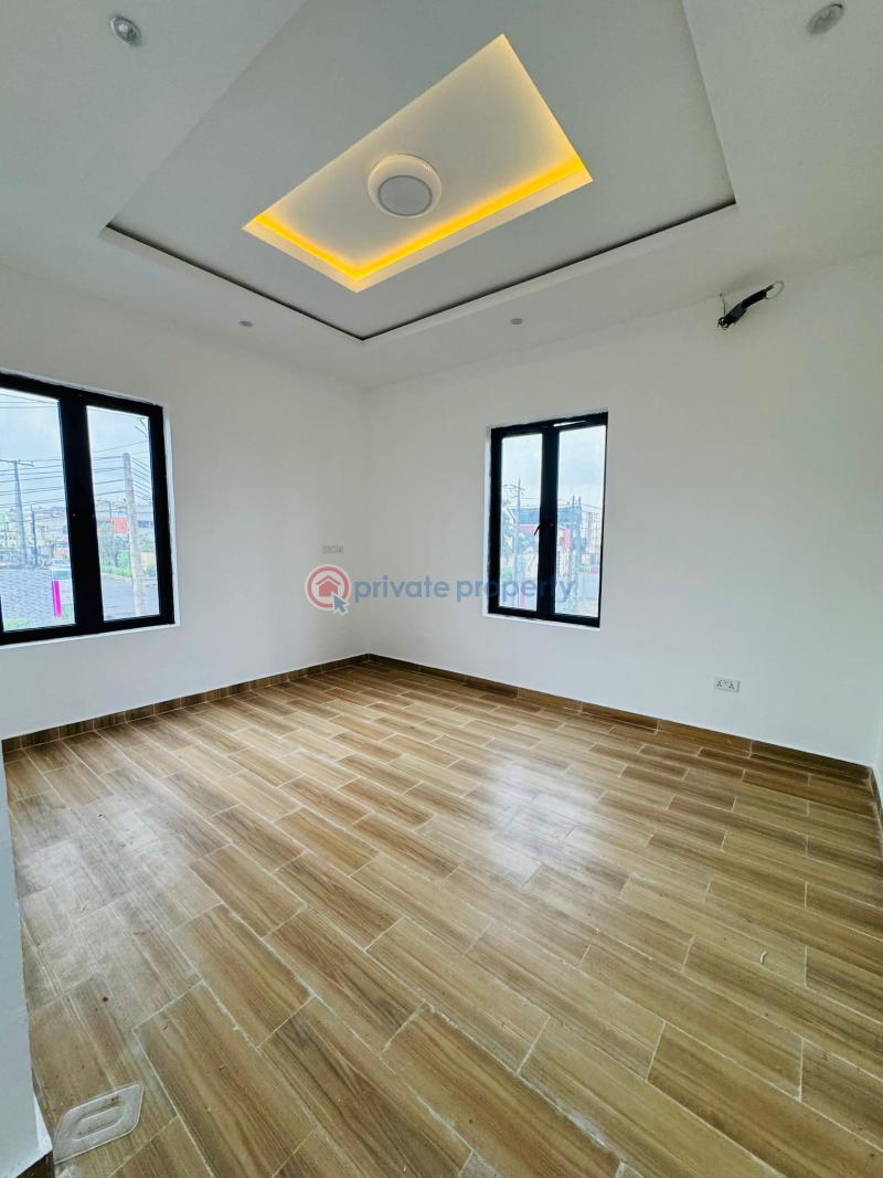 Fantastic built 4 bedroom semi detached duplex with bq and pool - 12 4 bedroom Semi detached Duplex For Sale Ogudu GRA Ojota Lagos - 12