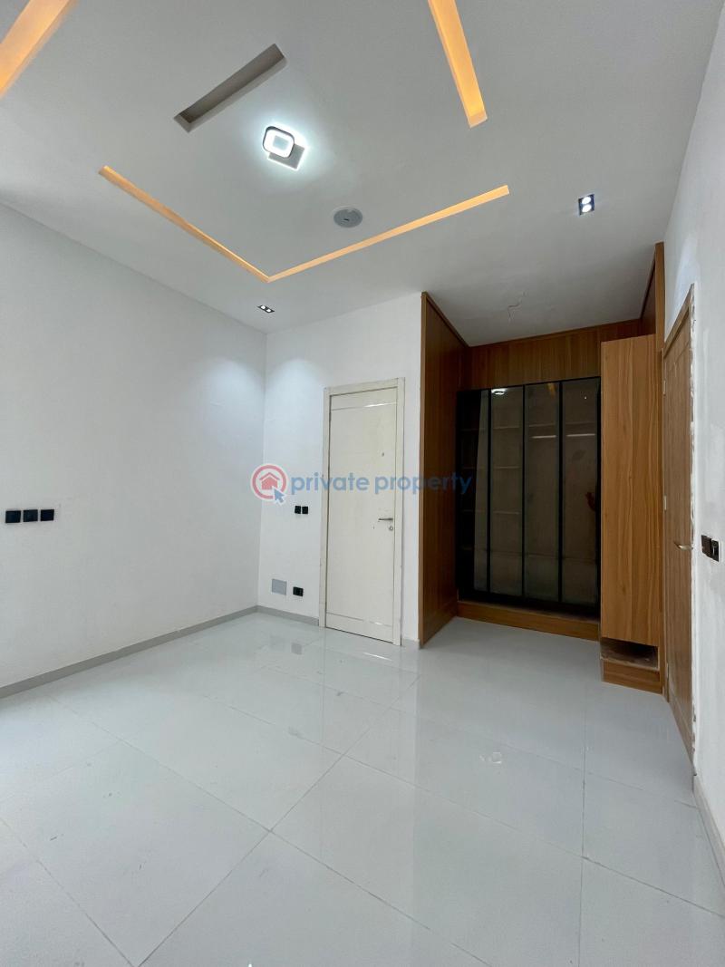 5 bedroom Detached Duplex For Sale Chevron Drive Lekki Lagos - 2