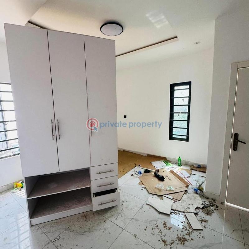 4 bedroom Semi detached Duplex For Sale Ogudu Gra Ogudu Lagos - 2