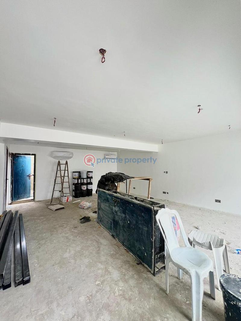 Fantastically built 6bedroom all ensuite in a good area - 5 6 bedroom House For Sale Ikoyi Lagos - 5