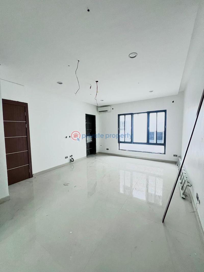 Fantastically built 6bedroom all ensuite in a good area - 1 6 bedroom House For Sale Ikoyi Lagos - 1