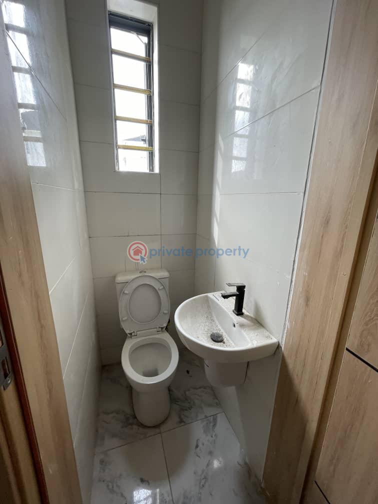 2 bedroom Block Of Flats For Sale Ikate Ilasan Lekki Lagos - 3