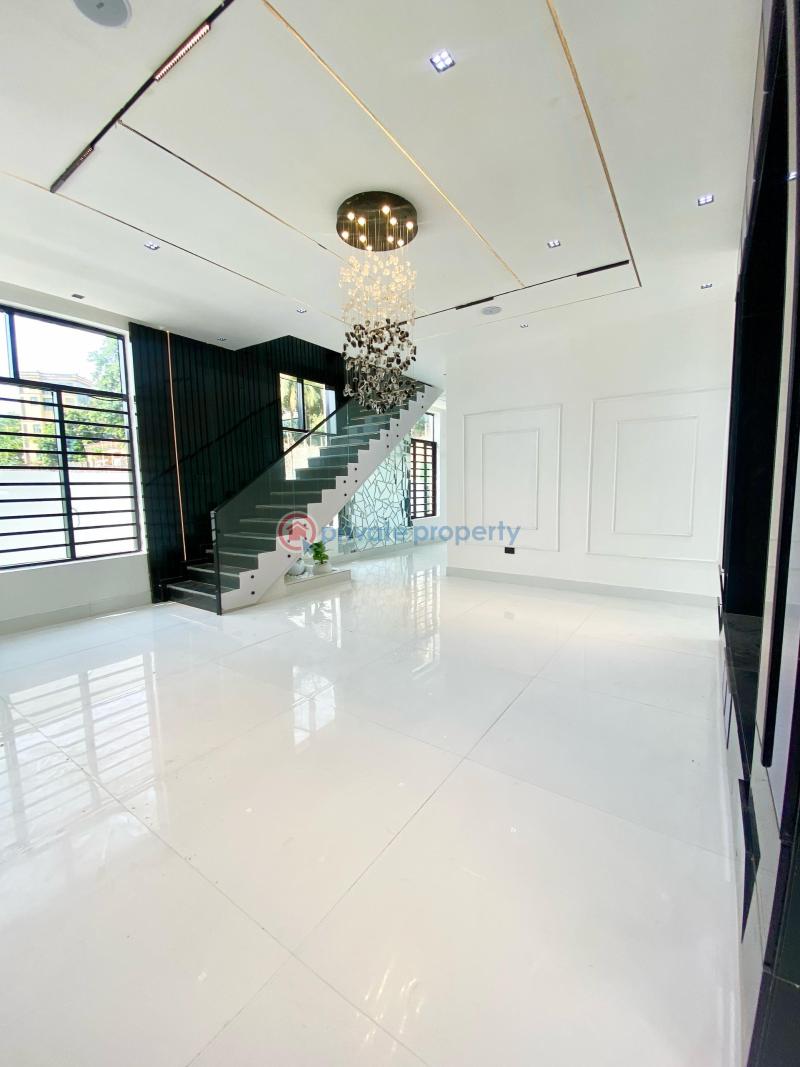 Fantastically perched luxury 5 bed smart home - 3 5 bedroom Detached Duplex For Sale Chevron Drive Lekki Lagos - 3