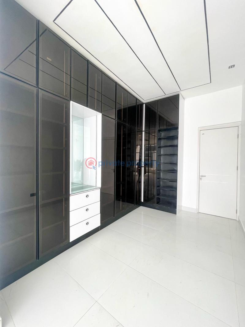 Fantastically perched luxury 5 bed smart home - 12 5 bedroom Detached Duplex For Sale Chevron Drive Lekki Lagos - 12