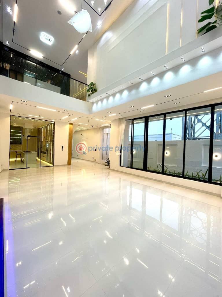 Fantastically perched luxury 5 bedroom smart home - 2 5 bedroom Detached Duplex For Sale Chevron Drive Lekki Lagos - 2