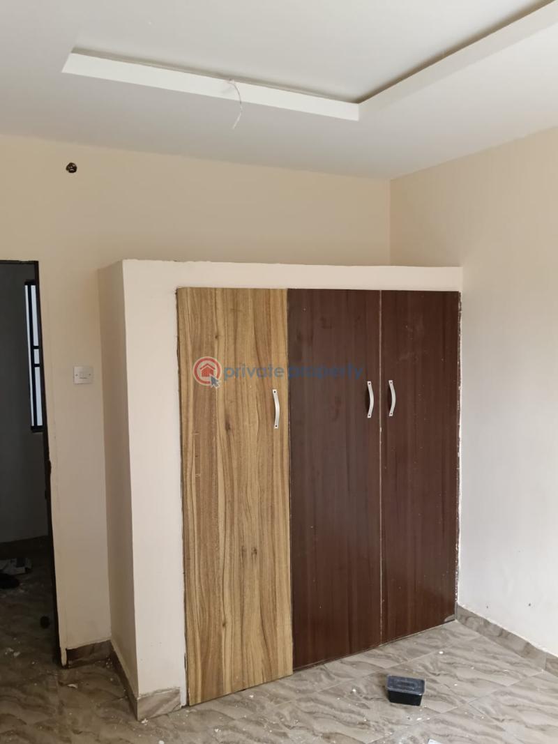 3 bedroom Flat & Apartment For Rent Shasha Alimosho Lagos - 0