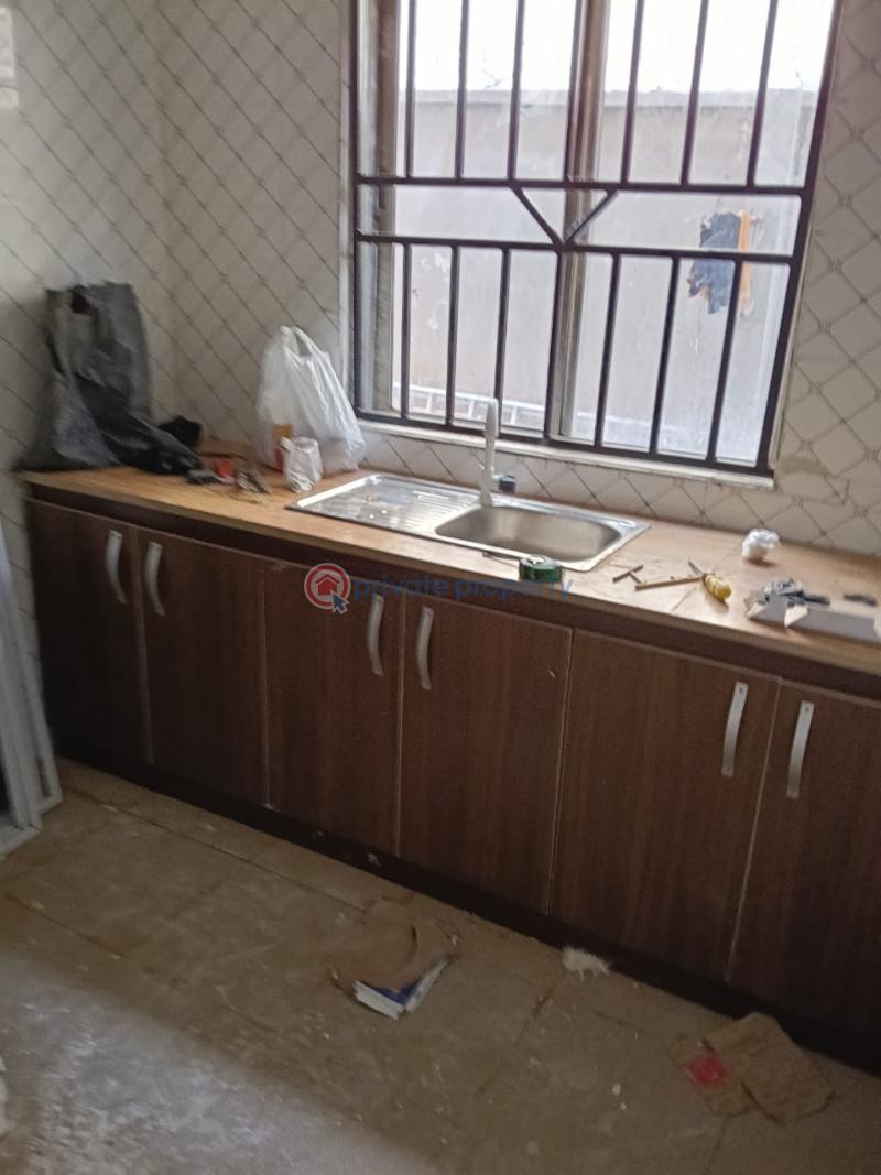 3 bedroom Flat & Apartment For Rent Shasha Alimosho Lagos - 12