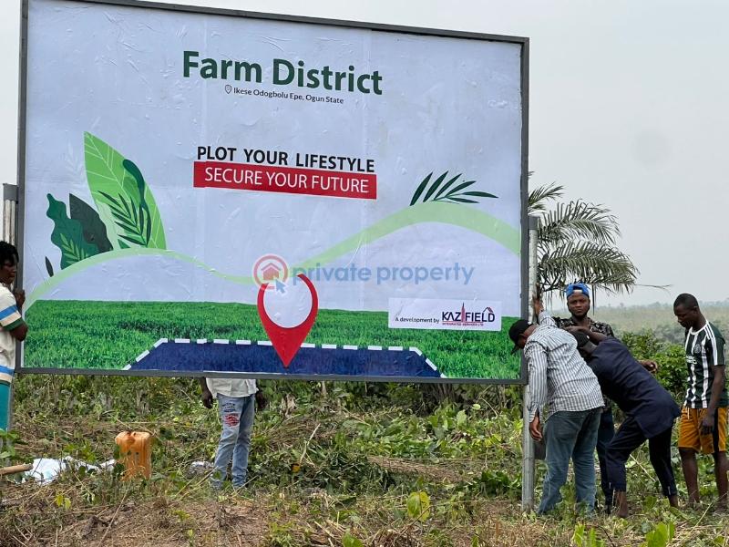 Mixed use Land For Sale Ikese Odogbolu, Epe, Ogun State. Odogbolu Ogun - 0