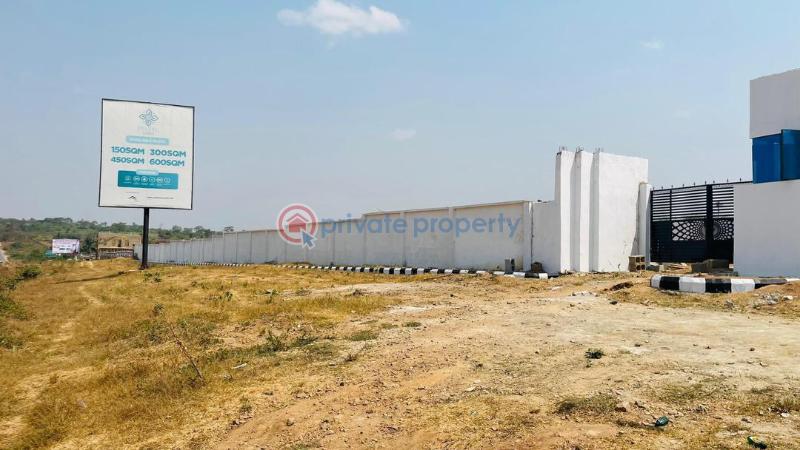 Fast appreciating land in a secured environment - 1 Residential Land For Sale Omo Audio, Directly Facing The Abeokuta Ibadan Expressway Abeokuta Ogun - 1