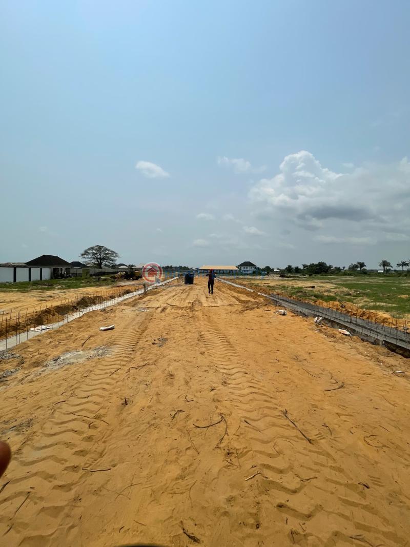 Mixed use Land For Sale Avira Estate Ayetoro Town Ibeju-Lekki Lagos - 3