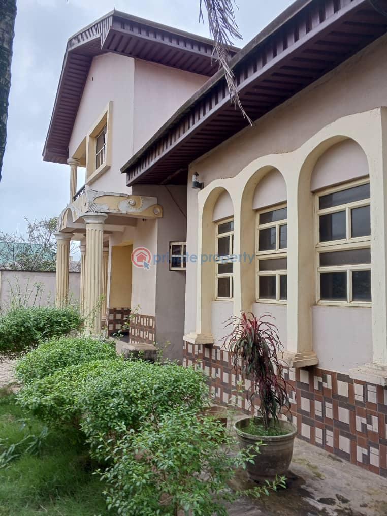 For sale 3 bedroom Flat & Apartment Graceland Estate Baruwa Ipaja