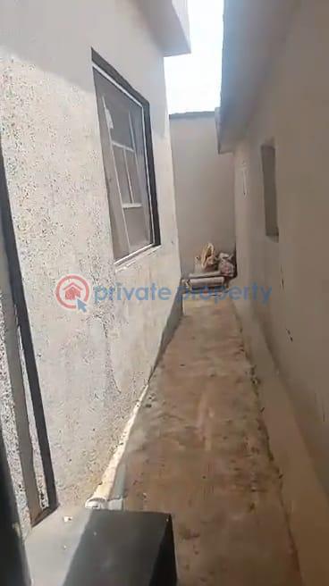House For Sale Off Sani Balogun Abule Egba Lagos - 13