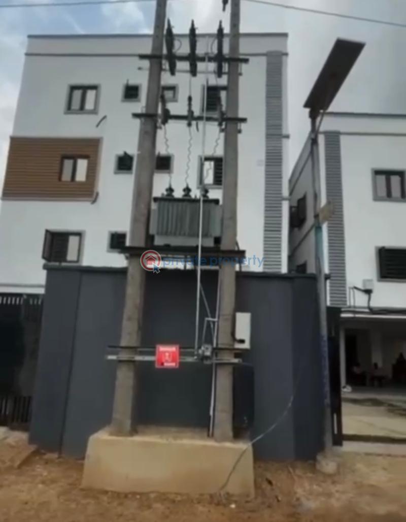 1 bedroom Block Of Flats For Sale Surulere Lagos - 1