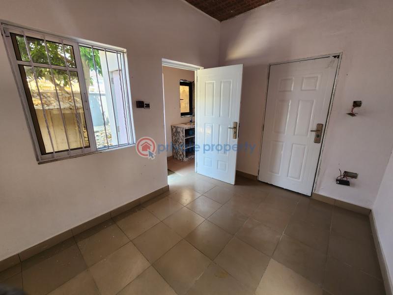 1 bedroom Self Contain For Rent Ikota Lekki Phase 2 Lagos - 2