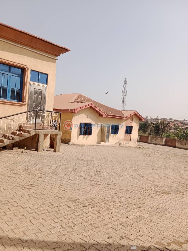 Commercial Property For Sale Iwo Ojoo Expressway Ibadan Oyo