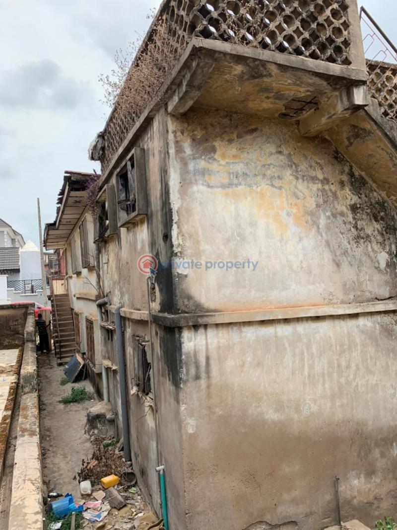 10 bedroom House For Sale Agodi Ibadan Oyo - 0