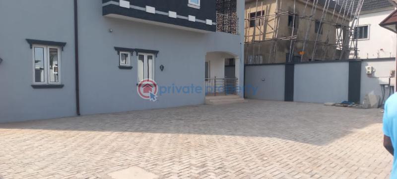 2 bedroom Flat & Apartment For Rent Galadimawa Abuja Phase 3  - 2