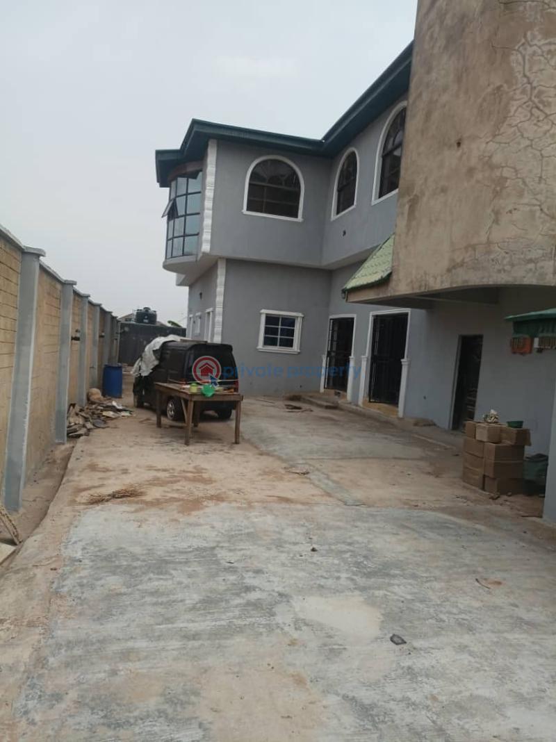 2 bedroom Self Contain For Rent Behind Bolad Event Centre Ibadan Oyo - 2