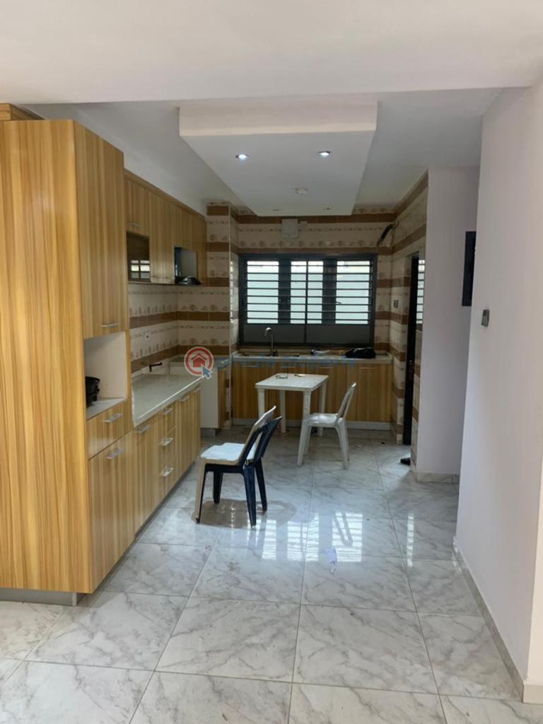 2 bedroom apartment - 3 Block Of Flats For Sale Lagos Homes Barracks Surulere Lagos - 3