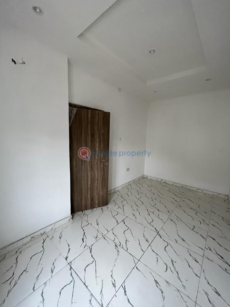 2 bedroom House For Rent Lekki Lagos - 5