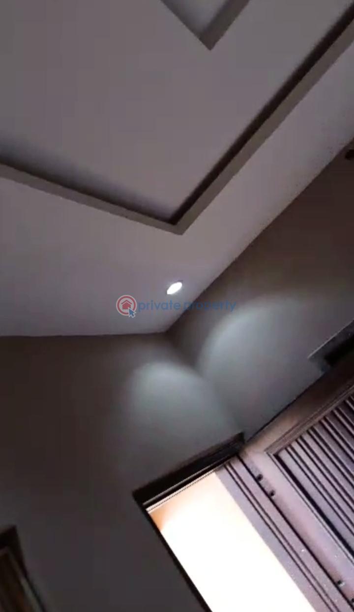 2 bedroom Flat & Apartment For Rent Adekunle Yaba Lagos - 1