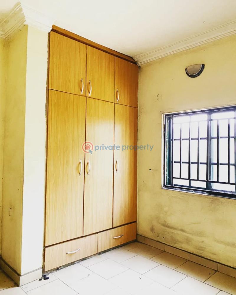 For rent 2 bedroom House West Side Estate Off Tank Rumukurushi Flyover