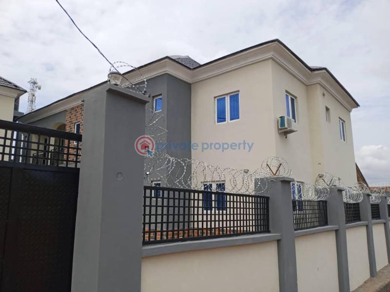 House For Rent At Afinyanu Ologuneru Off Eleyele Road Ibadan Okanlawon Eleyele Ibadan Oyo - 1