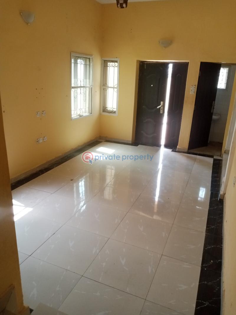 2 bedroom Shared Apartment For Rent Adeoje Area Ibadan Oyo - 2