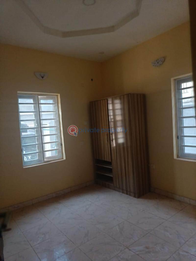 House For Rent Akuru Elebu Off Akala Express Angel Akala Express Ibadan Oyo - 2
