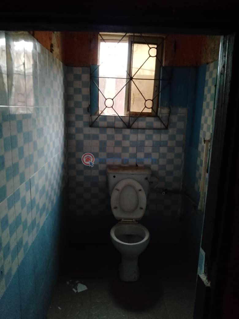 House For Rent At College Crescent Ring Road Ibadan Akin Ibadan Oyo - 5