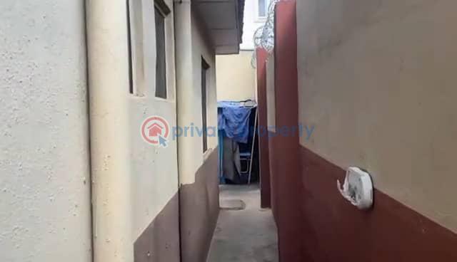 House For Sale Behind Prime Mart Super Stores, Mecho Bus Stop Ikola Command Abule Egba Lagos - 8