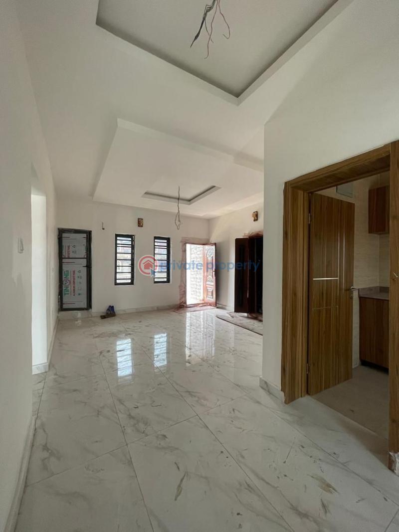 2 bedroom Flat & Apartment For Rent Randle Avenue Surulere Lagos - 4