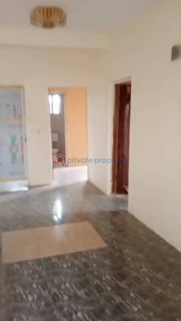 3 bedroom Flat & Apartment For Rent Pako Bus Stop Surulere Lagos - 1