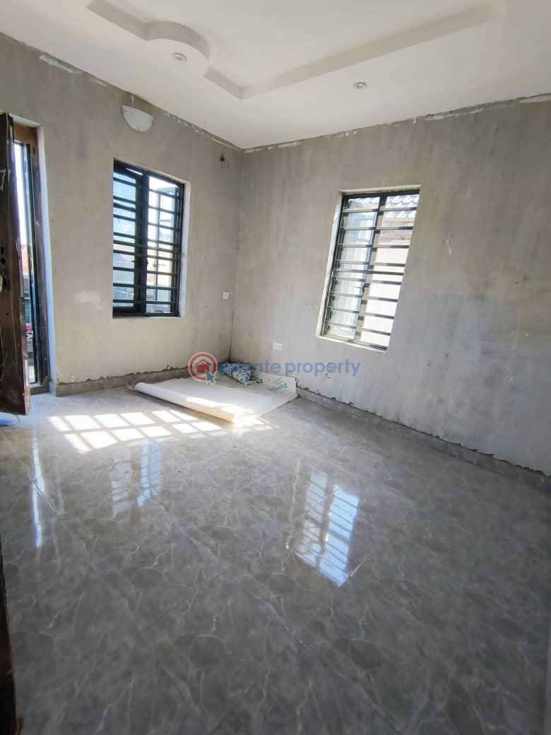 2 bedroom Flat & Apartment For Rent Mushin Lagos - 2