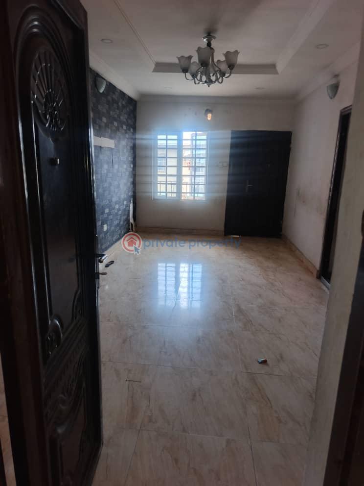 2 bedroom Block Of Flats For Rent Ebute Metta Yaba Lagos - 9