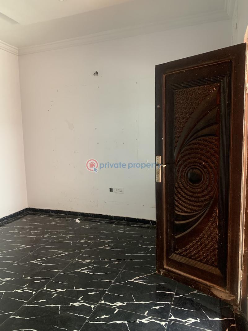 2 bedroom Block Of Flats For Rent Majek Sangotedo Lagos - 1
