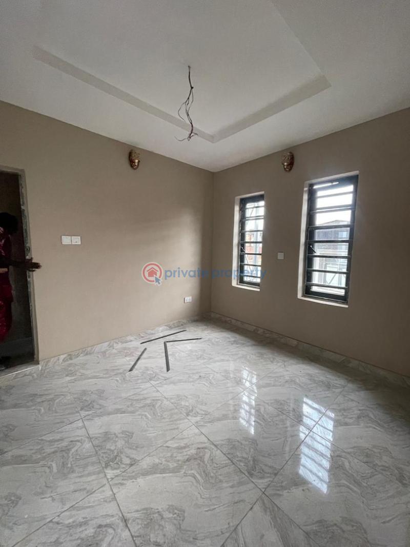 2 bedroom Flat & Apartment For Rent Randle Avenue Surulere Lagos - 0