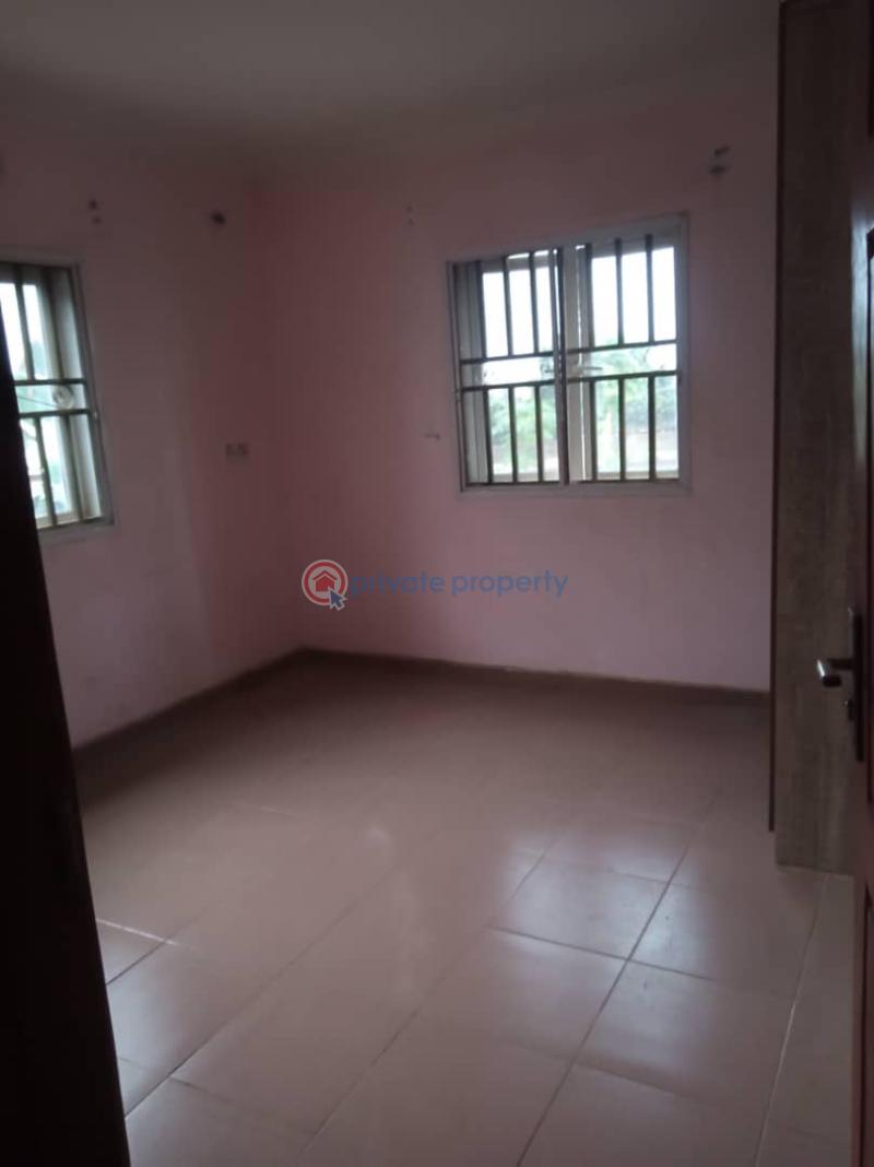 For rent 2 bedroom Flat & Apartment End Of Olaniyi By Temple Road, New