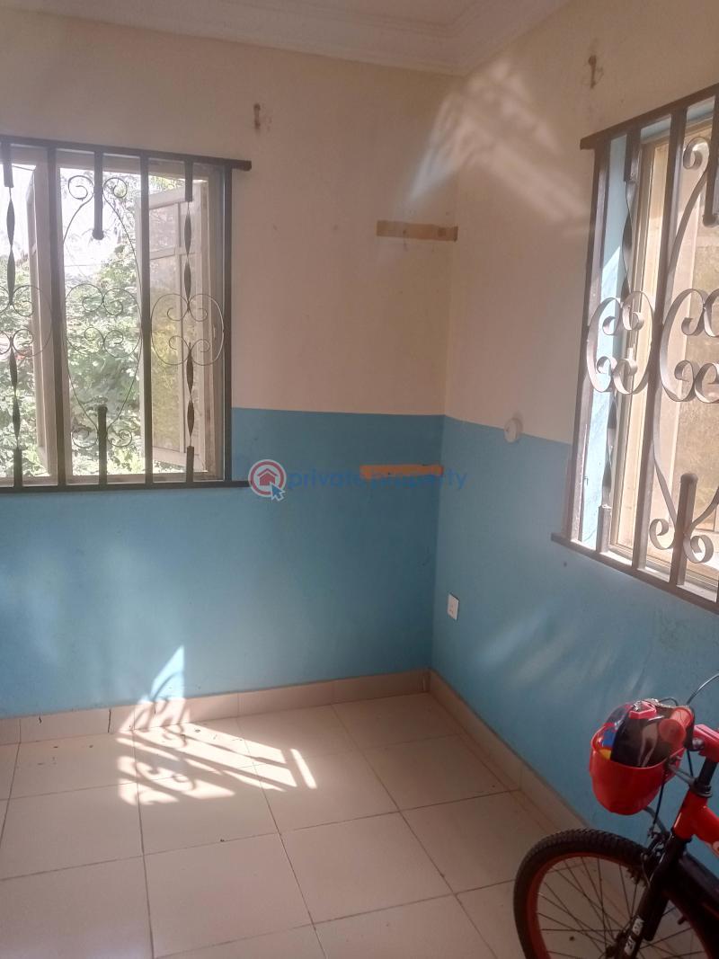 2 bedroom Shared Apartment For Rent Ayilara Adedayo, Sharp Corner Ibadan Oyo - 1