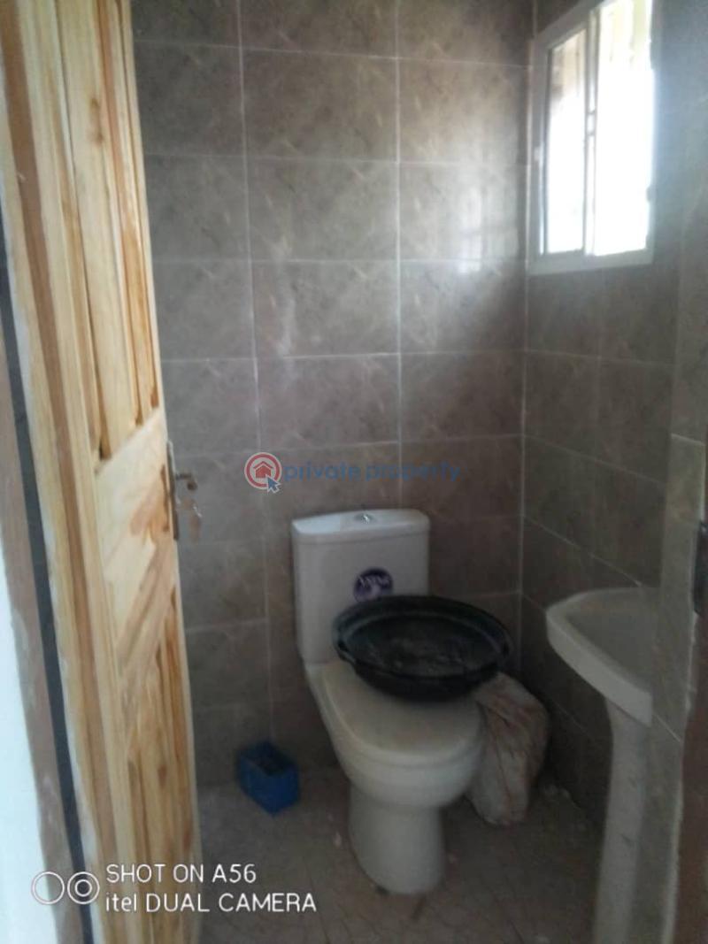 2 bedroom Block Of Flats For Rent Malate, Shapati Estate Awoyaya Ajah Lagos - 3