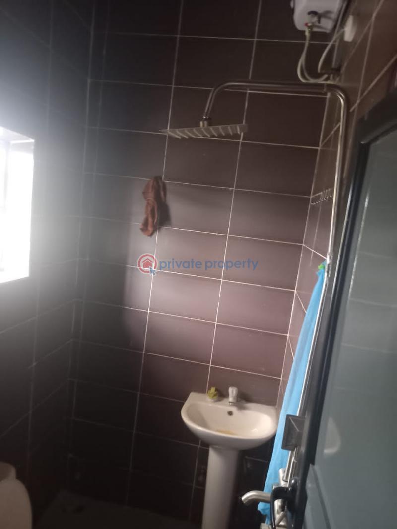2 bedroom Block Of Flats For Rent Malate, Shapati Estate Awoyaya Ajah Lagos - 8