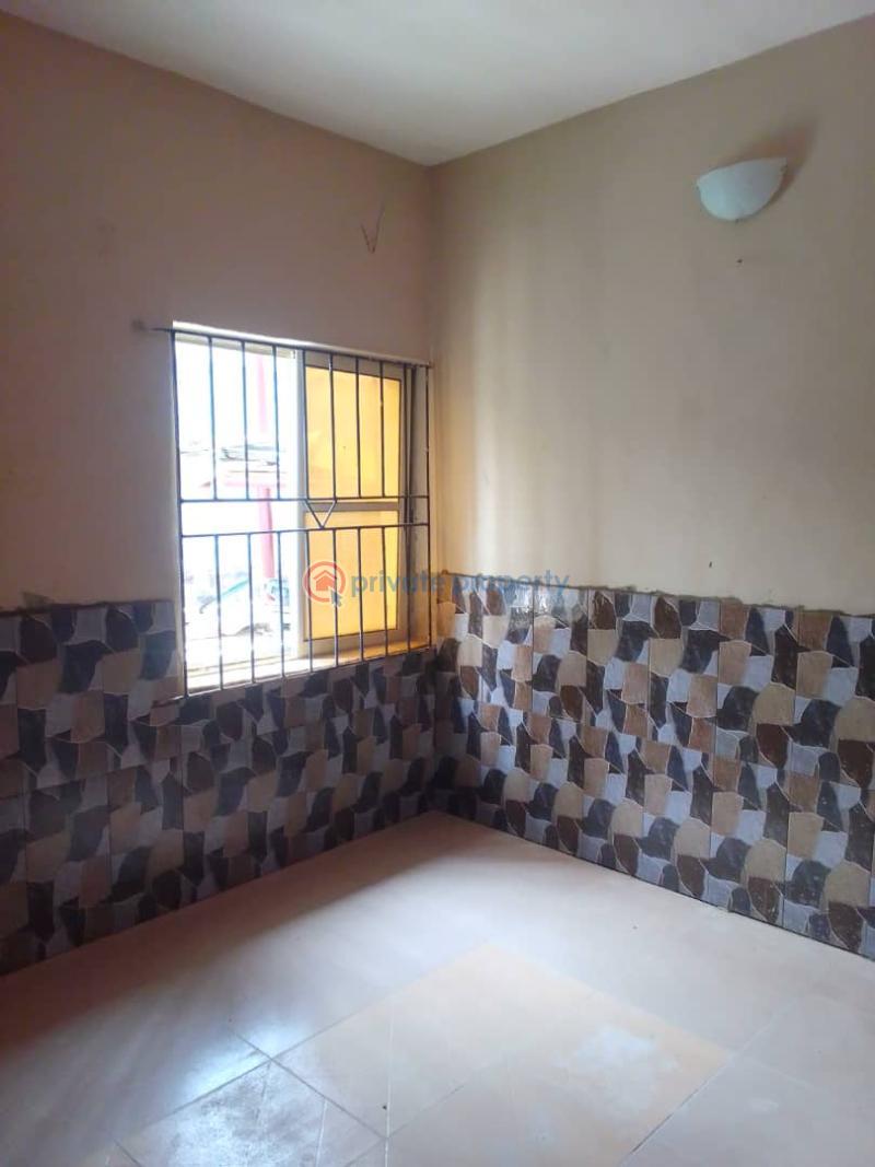 2 bedroom Flat & Apartment For Rent Jakande Estate Isolo Lagos - 5