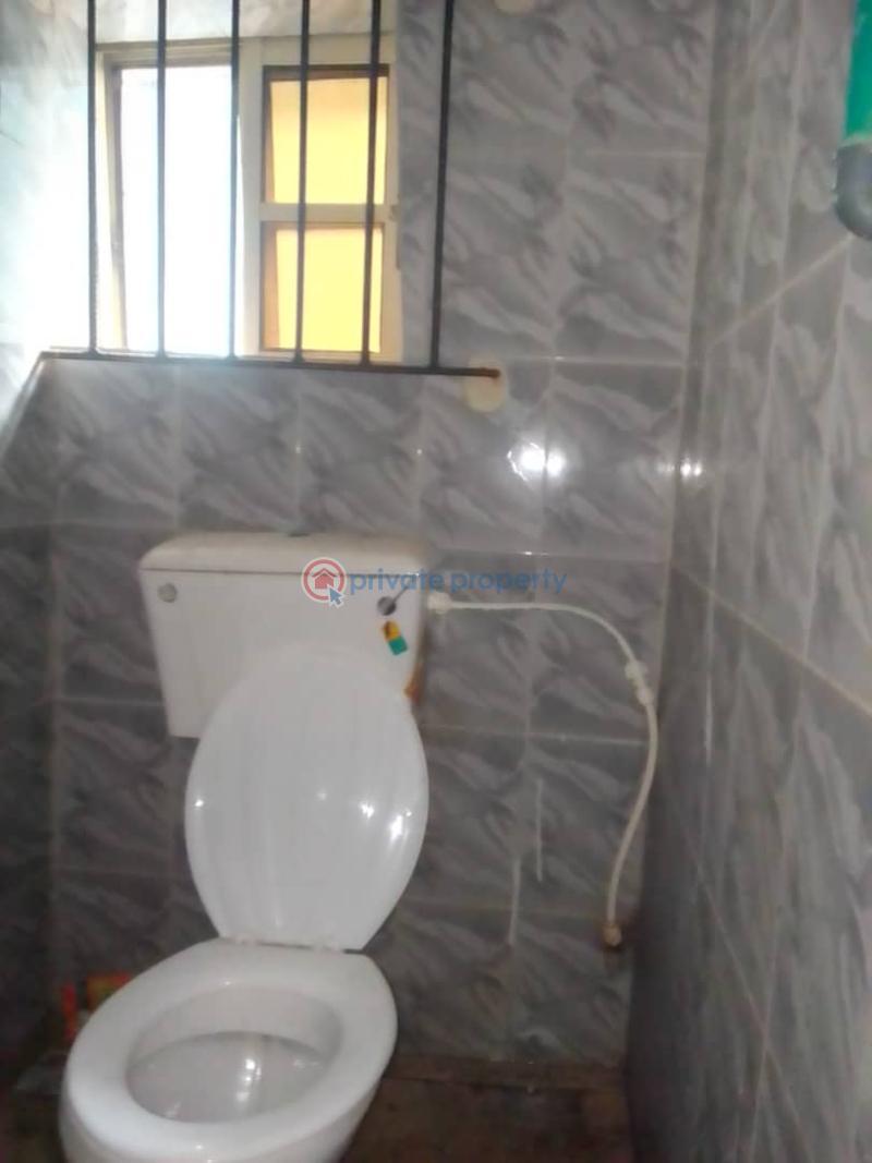 2 bedroom Flat & Apartment For Rent Jakande Estate Isolo Lagos - 3