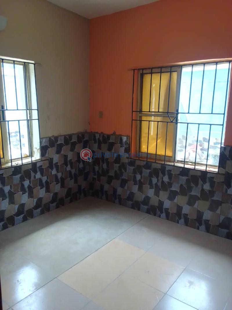 2 bedroom Flat & Apartment For Rent Jakande Estate Isolo Lagos - 4
