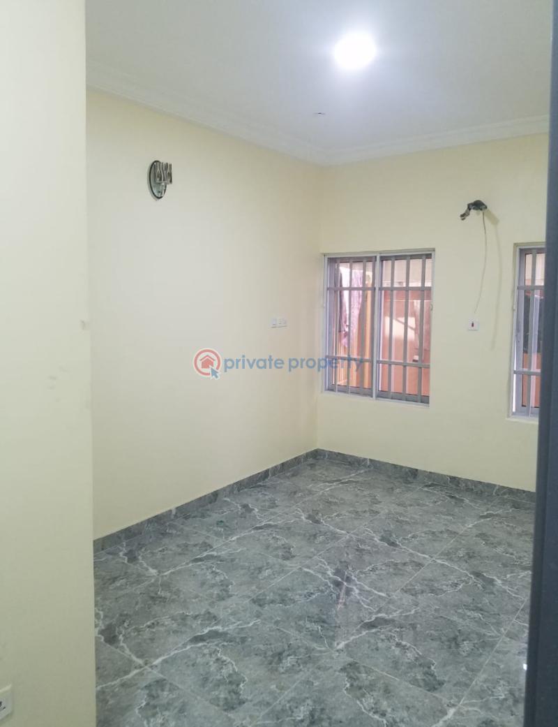 2 bedroom Flat & Apartment For Rent Ebute Metta Yaba Lagos - 5